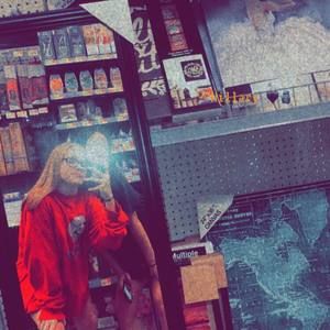 Meet your Posher, Hillary